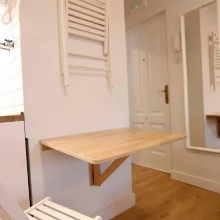 Estudio Renovado En El Centro Historico *