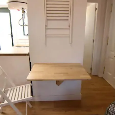 Nuevo, Recien Remodelado: Estudio 3 Personas Apartment