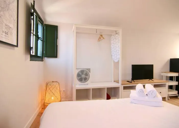 Estudio Renovado En El Centro Historico * Vigo